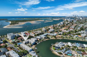 Relaxation Awaits at Runaway Cove, Surfers Paradise